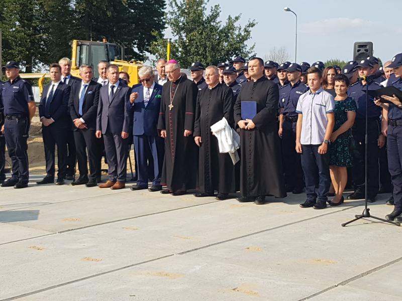 Poświęcenie i wmurowanie aktu erekcyjnego pod budowę nowego komisariatu policji w Białogardzie