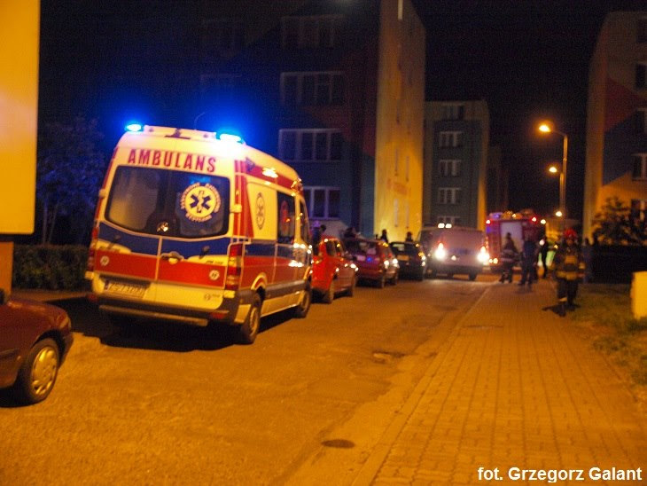 Nocna ewakuacja mieszkańców bloku przy ulicy Wyspiańskiego
