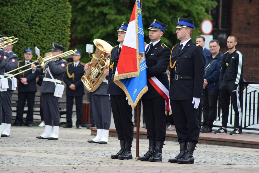 Powiatowe Obchody Dnia Strażaka w Białogardzie. Awanse i odznaczenia.