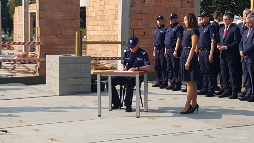 Poświęcenie i wmurowanie aktu erekcyjnego pod budowę nowego komisariatu policji w Białogardzie