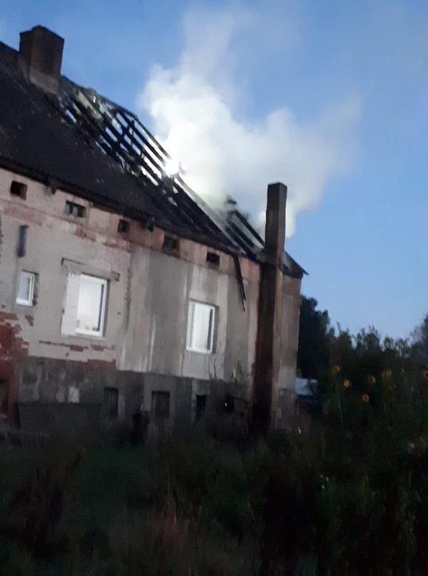 Policjant z Białogardzkiej komendy stracił dach nad głową w wyniku pożaru  - trwa zbiórka pieniędzy!