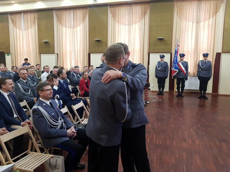 Odprawa Służbowa  i pożegnanie Komendanta Powiatowego Policji w Białogardzie - obszerna fotorelacja.