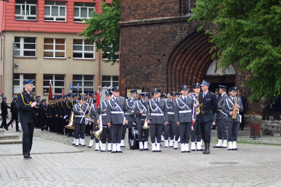 Powiatowe Obchody Dnia Strażaka w Białogardzie. Awanse i odznaczenia.