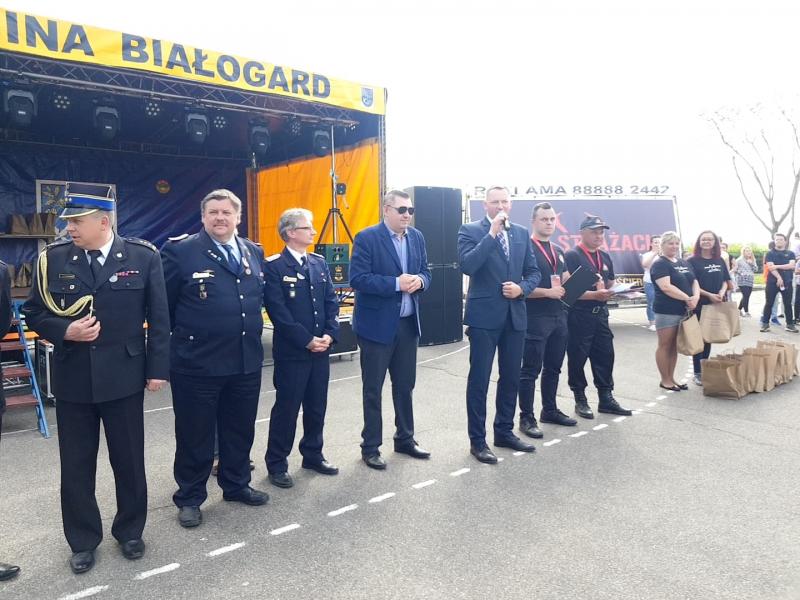 Zawody sportowo  - pożarnicze zakończył strażacki piknik.