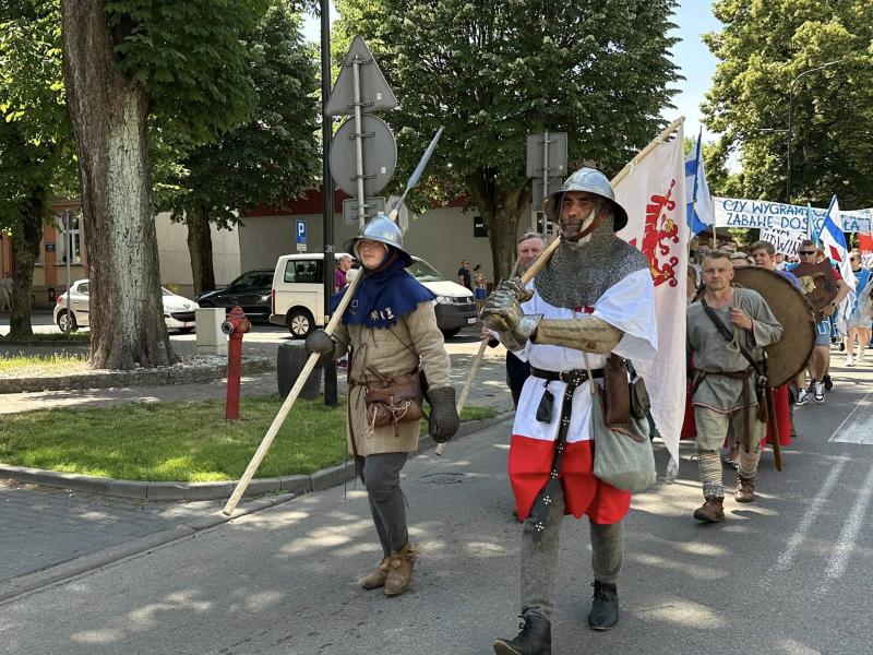 Tradycja, pasja i zwycięstwo – Białogard wygrywa 56. edycję Bitwy o Krowę