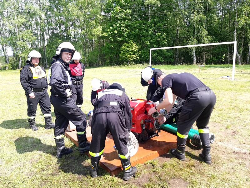 Zawody sportowo  - pożarnicze zakończył strażacki piknik.