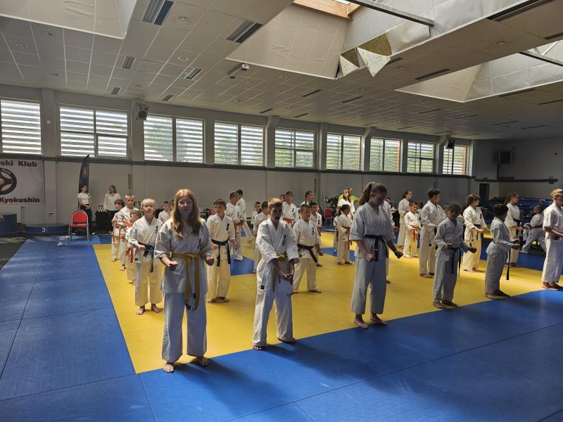 Kolejne medale dla karateków z Klubu Sportowego w Białogardzie 