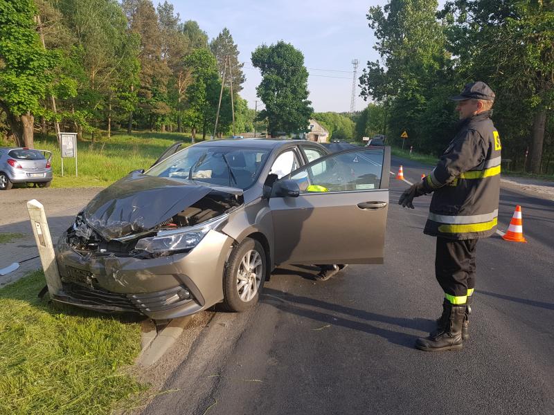 Wypadek pod Białogardem  - po zderzeniu dwóch aut 3 osoby trafiły do szpitala! 
