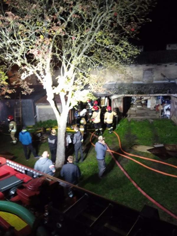 Pożar garaży w Karlinie