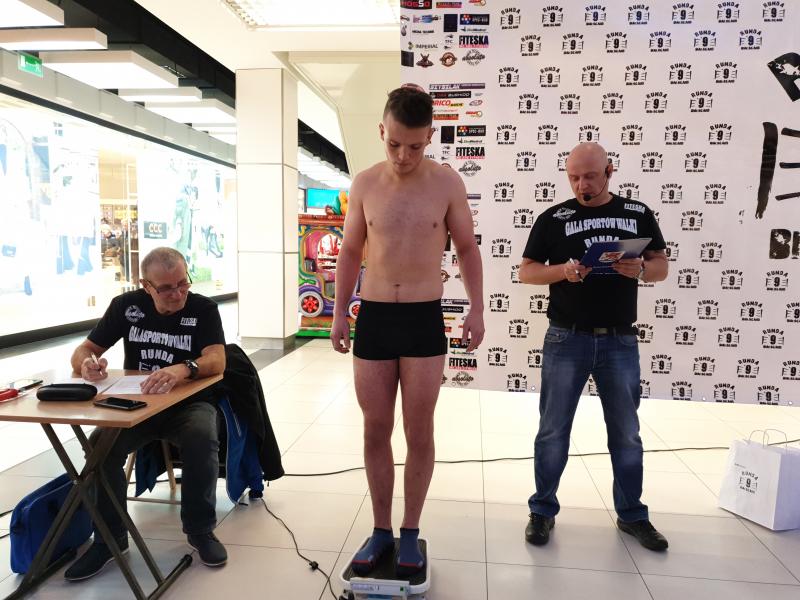 Gala sportów walki Runda 9 - oficjalne ważenie zawodników. Fotorelacja! 