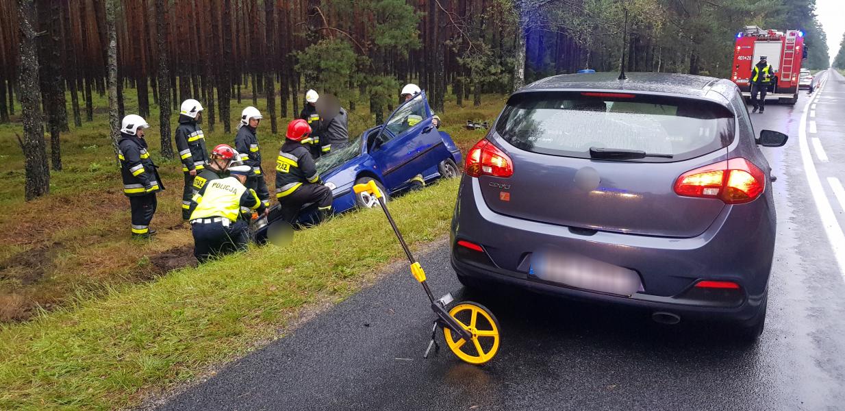 Dachowanie dwóch pojazdów - ranna kobieta w 6 miesiącu ciąży! ZDJĘCIA  