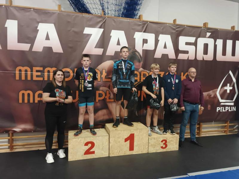 Udany weekend białogardzkich zapaśników