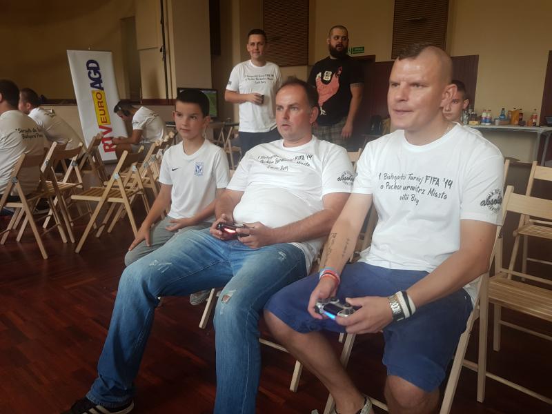 Turniej FIFA '19 o puchar burmistrza Białogardu 