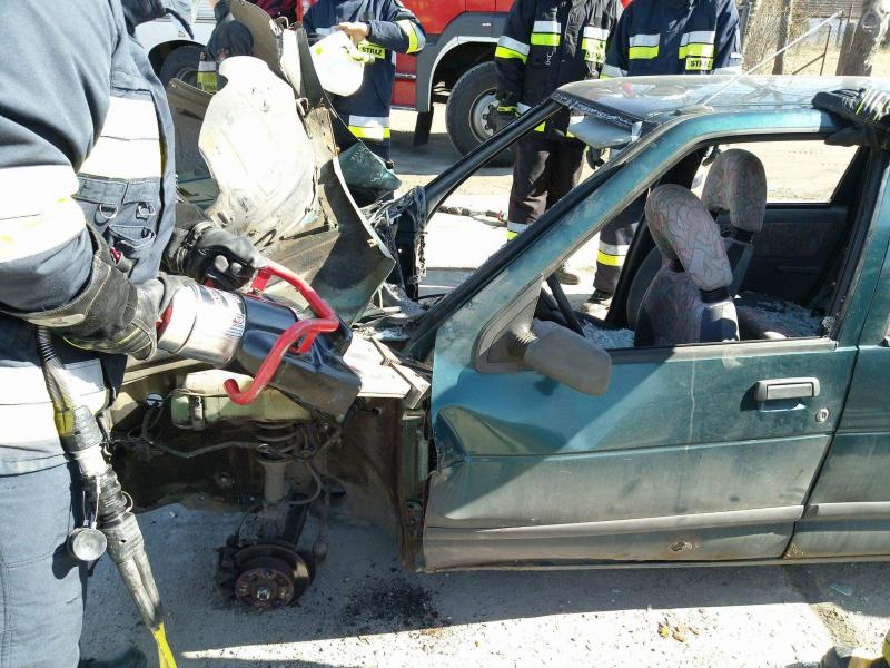 Strażacy z powiatu białogardzkiego podnoszą swoje umiejętności! Obszerna fotorelacja. 