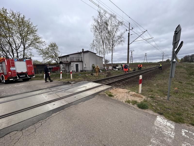 Tragiczny wypadek na przejeździe kolejowym w Pękaninie 