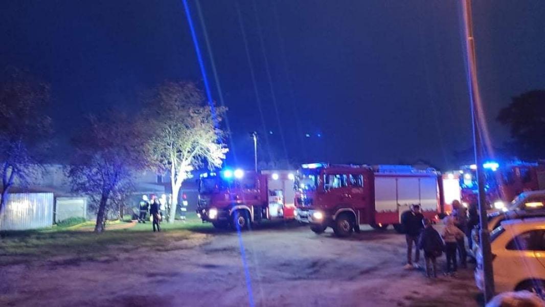 Pożar garaży w Karlinie