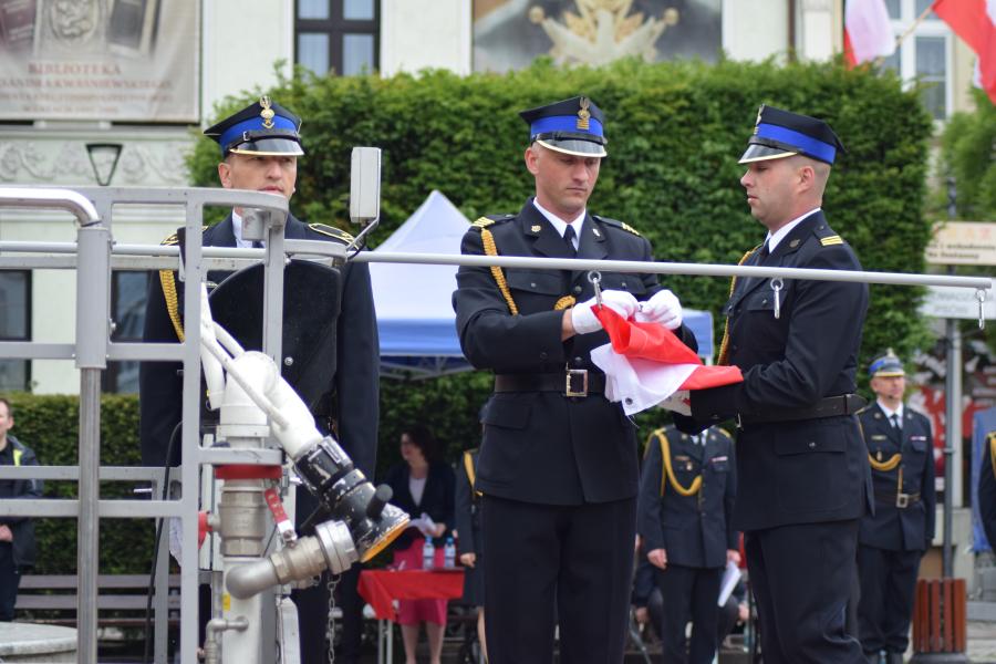 Powiatowe Obchody Dnia Strażaka w Białogardzie. Awanse i odznaczenia.