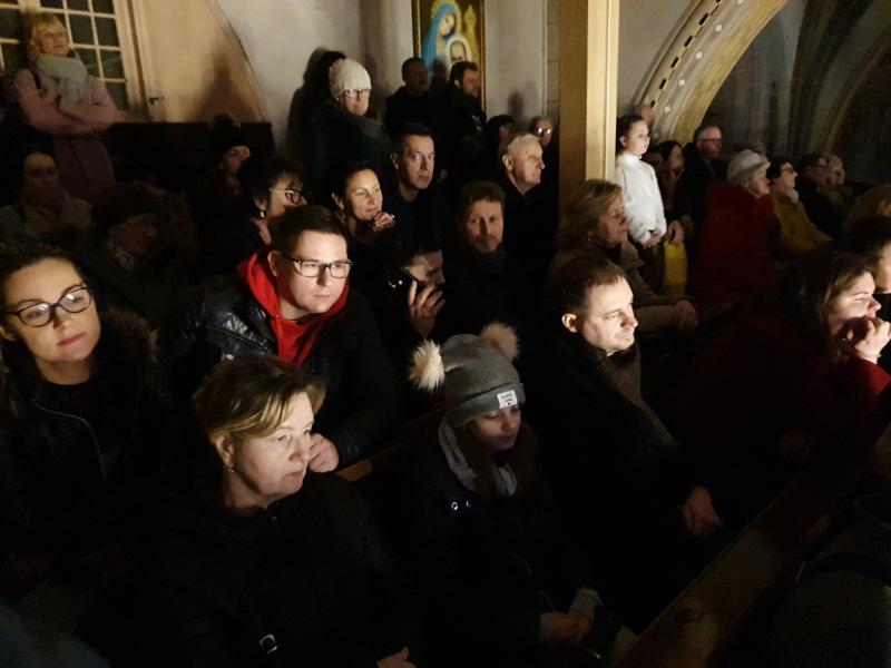 Charytatywny koncert bożonarodzeniowy  w Białogardzie. FOTORELACJA  