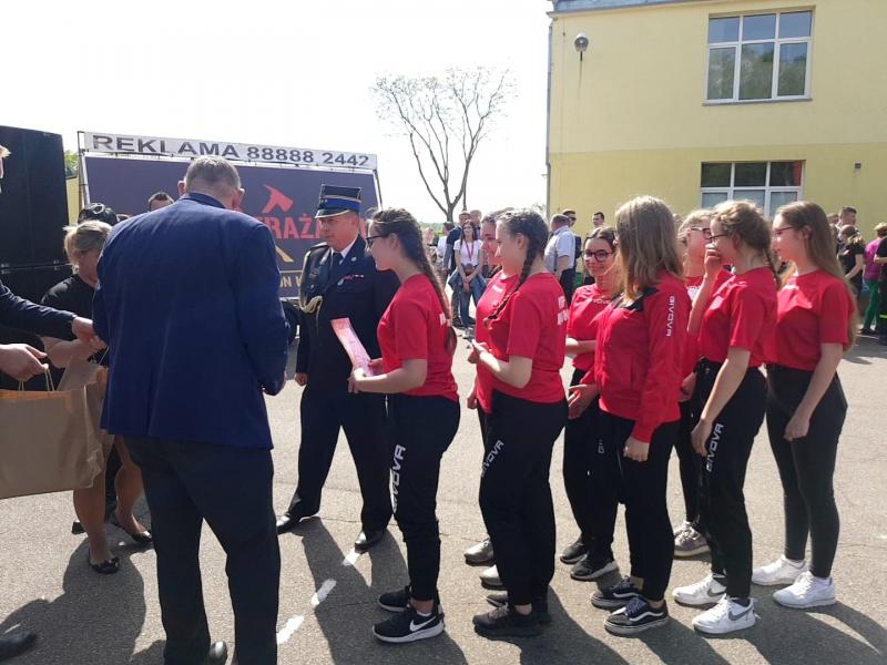 Zawody sportowo  - pożarnicze zakończył strażacki piknik.