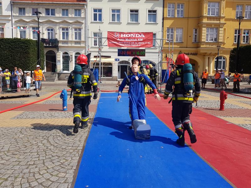 Strażackie zmagania na Placu Wolności w Białogardzie. Wyniki! Mega porcja zdjęć! 