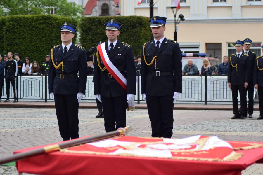 Powiatowe Obchody Dnia Strażaka w Białogardzie. Awanse i odznaczenia.