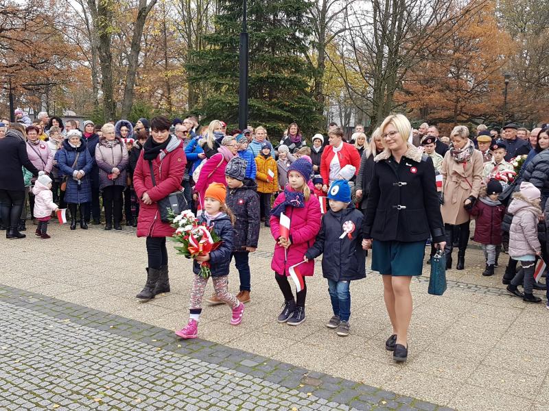 100 LAT NIEPODLEGŁOŚCI - OBCHODY W BIAŁOGARDZIE