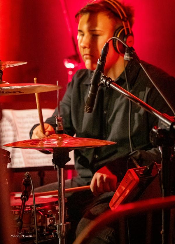 Koncert muzyki Czesława Niemena w Młodzieżowym Domu Kultury