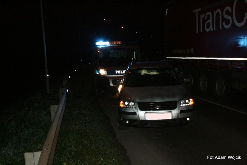 Pijany kierowca zatrzymany przez karetkę pogotowia