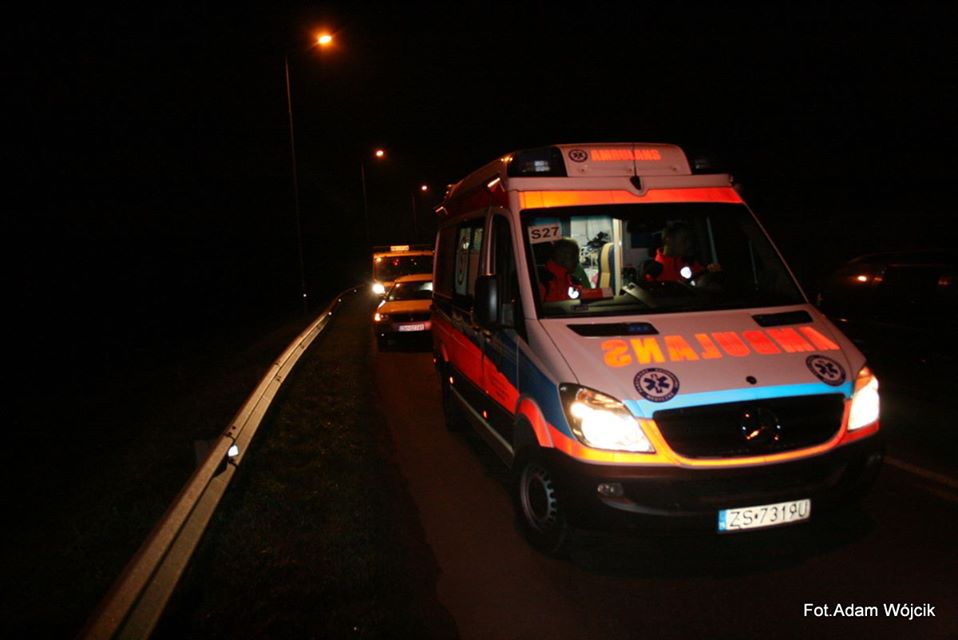 Pijany kierowca zatrzymany przez karetkę pogotowia