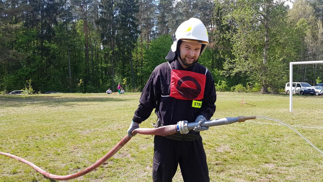 Zawody sportowo  - pożarnicze zakończył strażacki piknik.