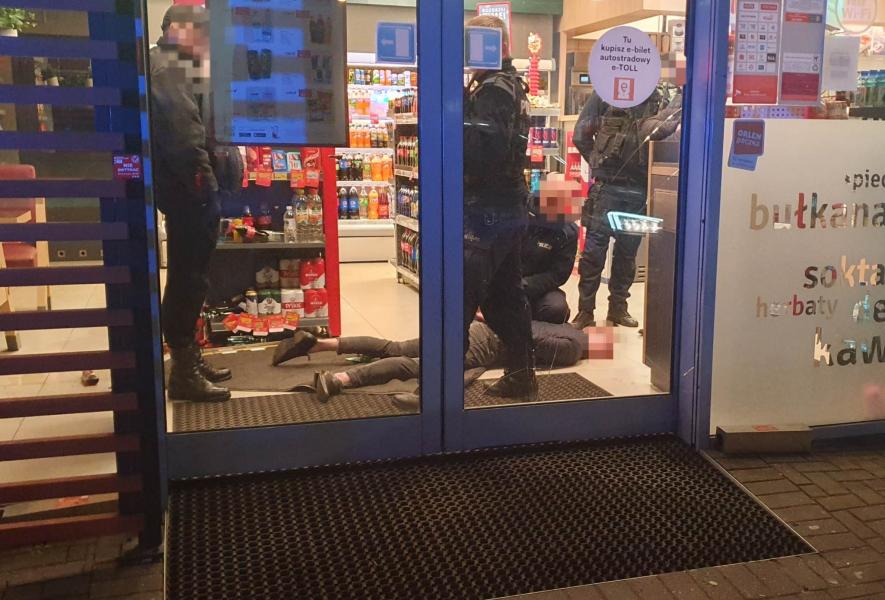 NAPAD NA STACJE PALIW ORLEN W BIAŁOGARDZIE