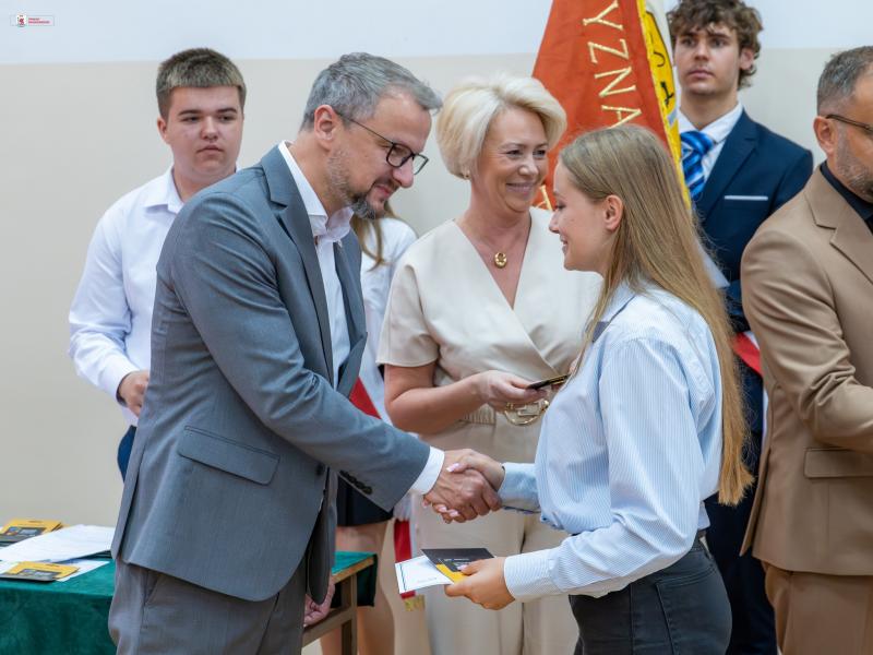 Uroczyste wręczenie nagród dla najlepszych uczniów LO im. Bogusława X w Białogardzie