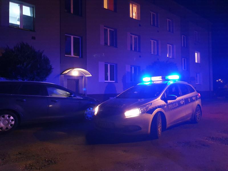 Rodzinna awantura miała fatalny finał! Mężczyzna ugodzony nożem. 