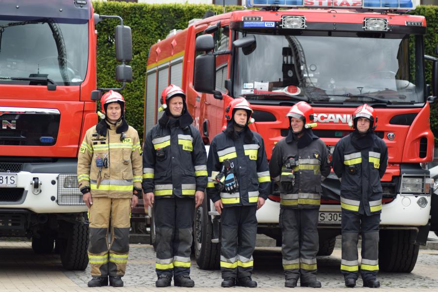 Powiatowe Obchody Dnia Strażaka w Białogardzie. Awanse i odznaczenia.