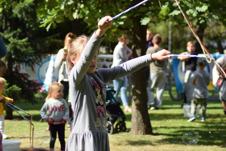 Zaczarowany świat mydlanych baniek - Bubble Day w Białogardzie. 