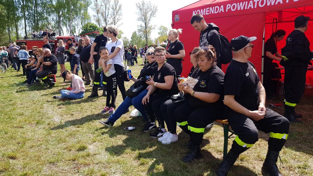 Zawody sportowo  - pożarnicze zakończył strażacki piknik.