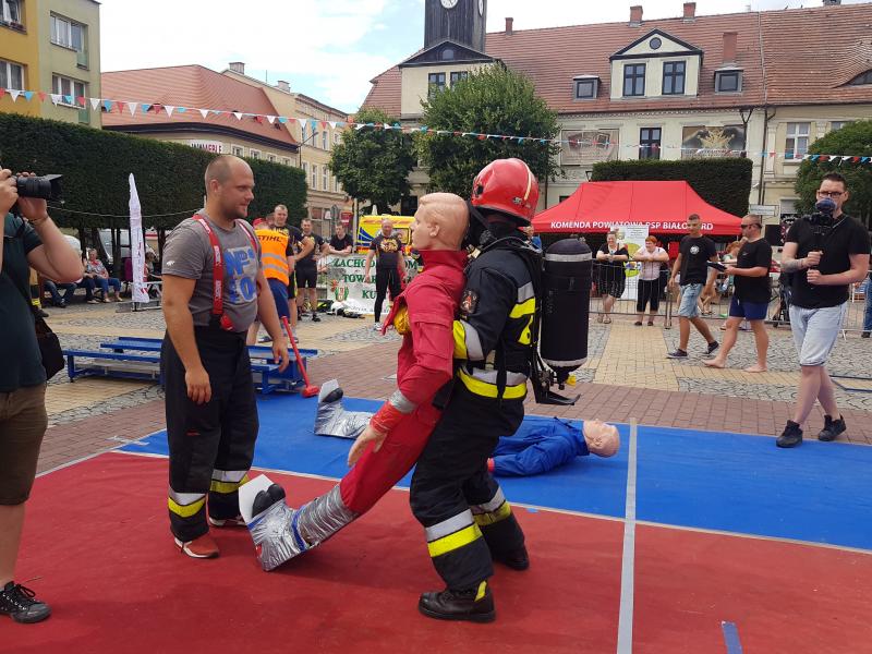 Strażackie zmagania na Placu Wolności w Białogardzie. Wyniki! Mega porcja zdjęć! 