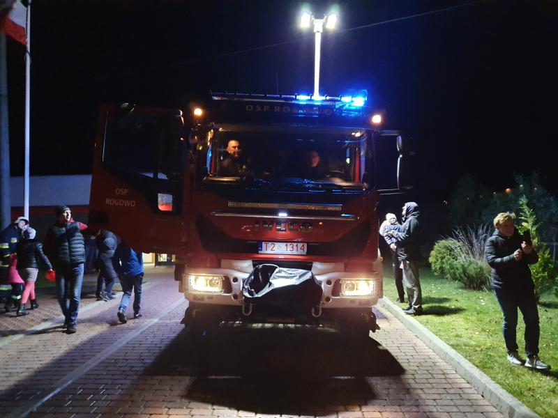Powitanie nowego wozu ratowniczo gaśniczego w OSP Rogowo 