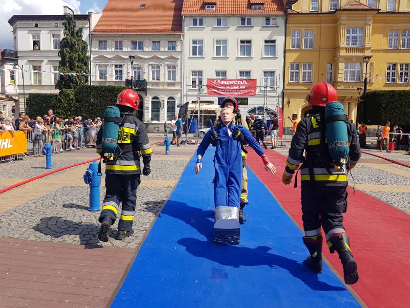 Strażackie zmagania na Placu Wolności w Białogardzie. Wyniki! Mega porcja zdjęć! 