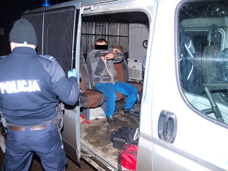 NOCNY POŚCIG ZA PIJANYM MOTOCYKLISTĄ