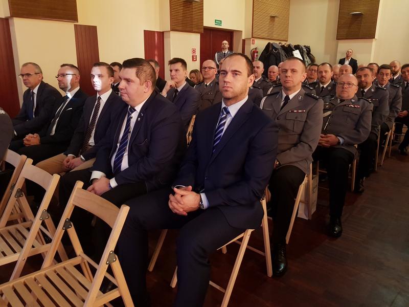 Odprawa Służbowa  i pożegnanie Komendanta Powiatowego Policji w Białogardzie - obszerna fotorelacja.