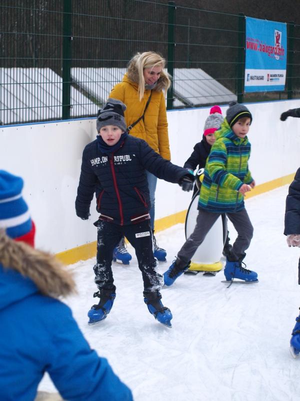 Białogardzkie lodowisko przyciągnęło setki osób. Też byliście? Zobaczcie zdjęcia. 