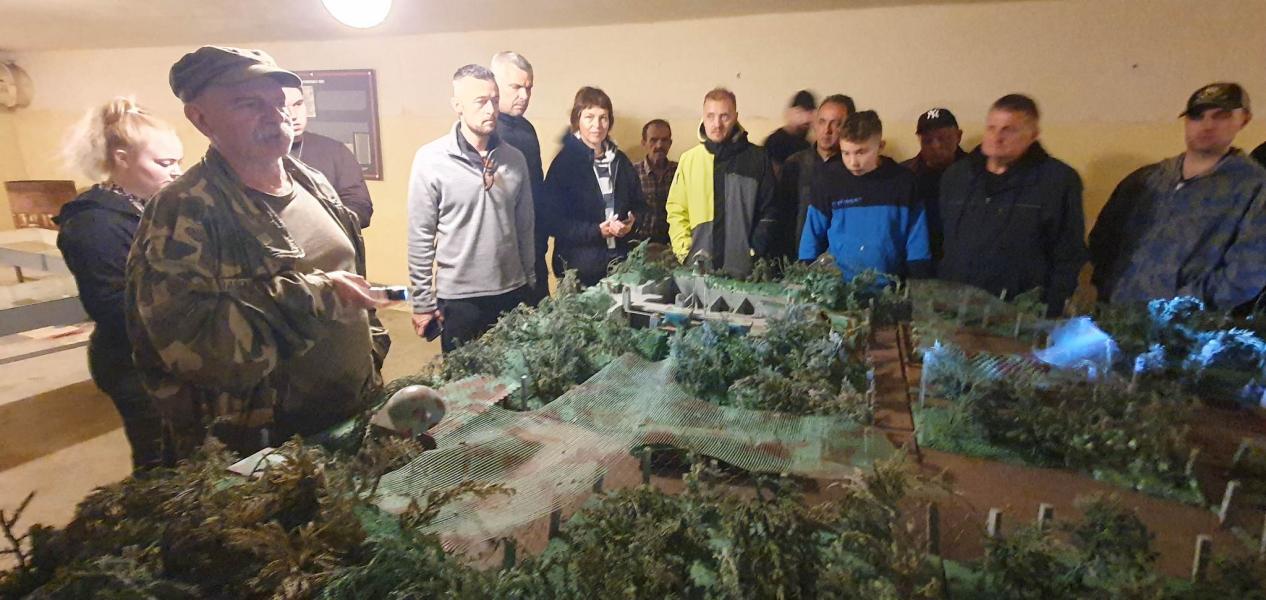 MUZEUM ZIMNEJ WOJNY PODBORSKO 3001 - Zwiedzanie z przewodnikiem przyciągnęło setki osób. 