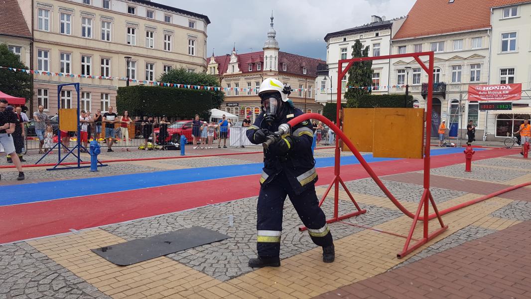 Strażackie zmagania na Placu Wolności w Białogardzie. Wyniki! Mega porcja zdjęć! 
