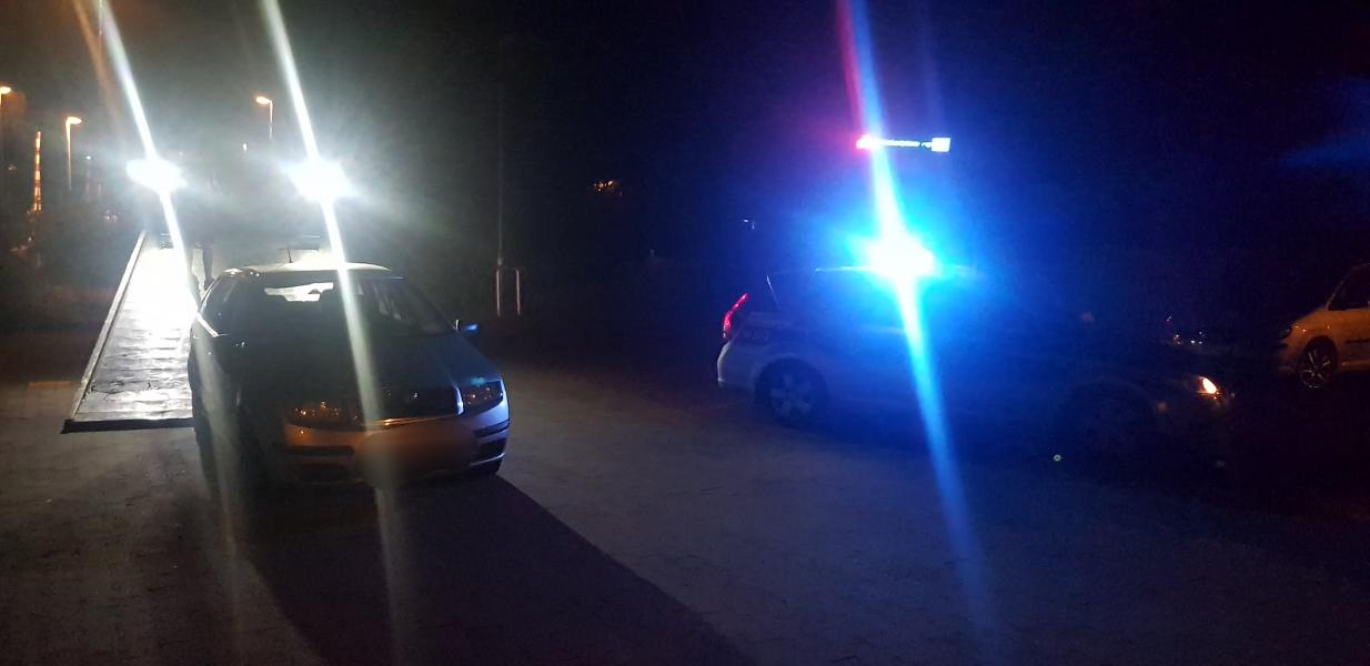 Pijany i bez uprawnień jechał wężykiem.