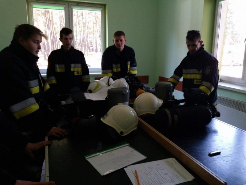 Strażacy z powiatu białogardzkiego podnoszą swoje umiejętności! Obszerna fotorelacja. 