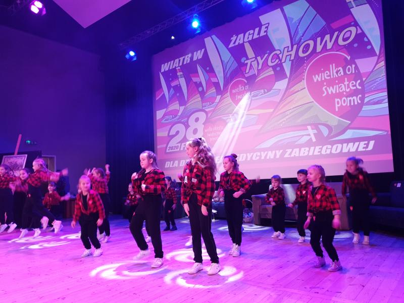 28. Finał WOŚP w Tychowie - zlicytowano złote serduszko.  Padł rekord zbiórki! ZDJĘCIA 