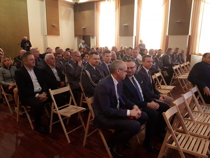 Odprawa Służbowa  i pożegnanie Komendanta Powiatowego Policji w Białogardzie - obszerna fotorelacja.