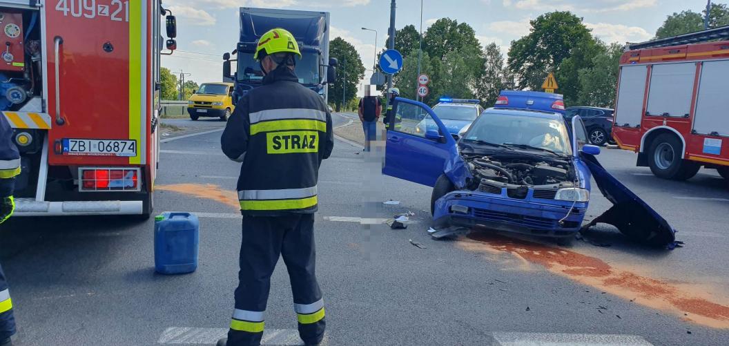 Wypadek na obwodnicy Karlina! Znów wymuszenie pierwszeństwa.