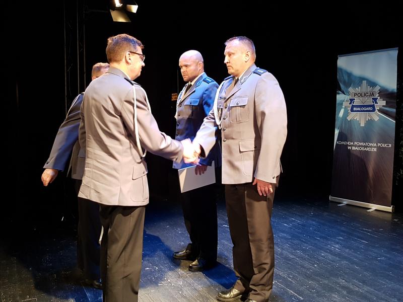 Święto Policji Białogard 2018 - awanse służbowe (fotorelacja) 